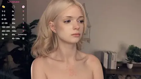 LaureMestler — 在 stripchat 直播的网络摄像头模特