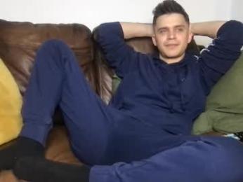 camdoattitude — chaturbate