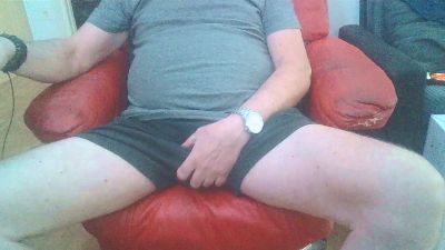 tauro19604 — 在 cam4 直播的网络摄像头模特