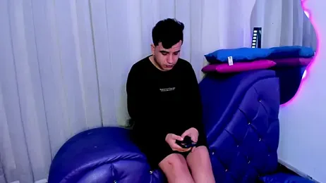 SlimLoves — Stripchat stream photo (Dec 2025)