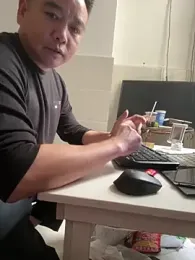 MRhuang007 — Stripchat stream photo (May 2026)