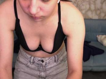 LiviaShy — Bongacams stream photo (Apr 2026)