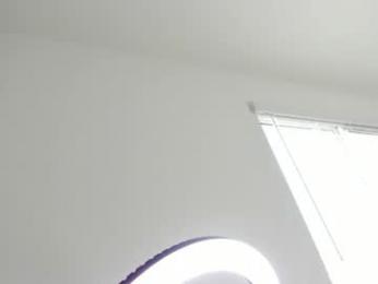 carrieann6995 — 在 chaturbate 直播的网络摄像头模特