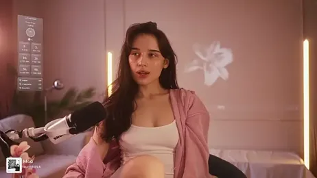 HoneyJozy — 在 stripchat 直播的网络摄像头模特