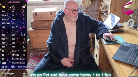 Adamdaddybear — Stripchat stream photo (Apr 2026)