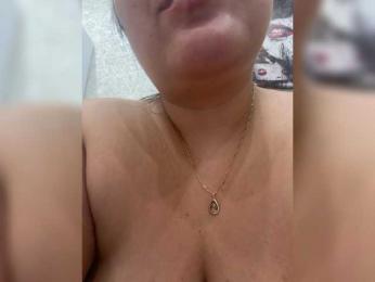 Alisaay — 在 bongacams 直播的网络摄像头模特