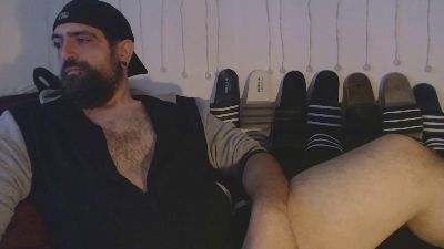 AdilettenFreak — Cam4 stream photo (May 2026)