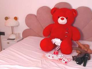 midnightmistress1 — Camsoda stream photo (Mar 2026)