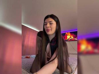 -MaybeBaby- — 在 bongacams 直播的网络摄像头模特