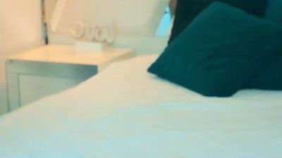 Meelfox — 在 cam4 直播的网络摄像头模特