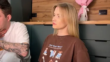 Adelovenick — 在 stripchat 直播的网络摄像头模特