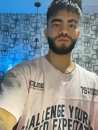 King_Draven3 — 在 stripchat 直播的网络摄像头模特