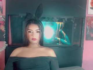 alejandra-montenegro — 在 camsoda 直播的网络摄像头模特