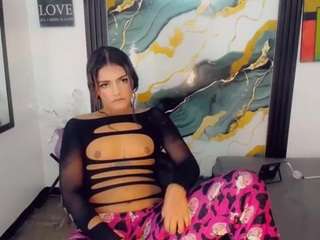 alejandra-montenegro — 在 camsoda 直播的网络摄像头模特