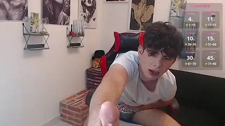 Angelo-cianuro- — 在 stripchat 直播的网络摄像头模特