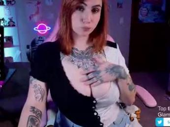 scarlettpython1 — 在 chaturbate 直播的网络摄像头模特
