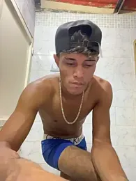 meliodas_23cm — 在 stripchat 直播的网络摄像头模特