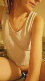 Bella96 — 在 cam4 直播的网络摄像头模特