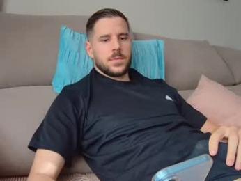 beastcumcam — 在 chaturbate 直播的网络摄像头模特