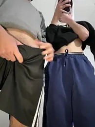 HitShelf — 在 stripchat 直播的网络摄像头模特