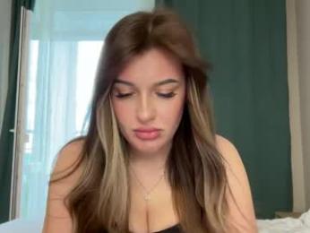 _moonberry_ — Chaturbate stream photo (Jun 2026)