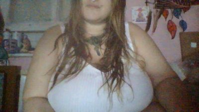 yourlilian — 在 cam4 直播的网络摄像头模特