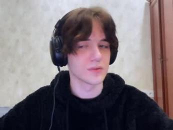 zombde32 — Chaturbate stream photo (May 2026)