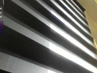 emily-86 — 在 camsoda 直播的网络摄像头模特