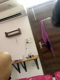 Sexfound01 — 在 stripchat 直播的网络摄像头模特