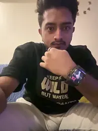 Seenu2199 — Stripchat stream photo (Apr 2026)