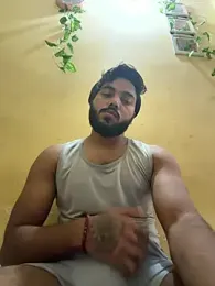 Top_Reyanshh — 在 stripchat 直播的网络摄像头模特