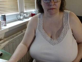 Bessy123 — Bongacams stream photo (Mar 2023)