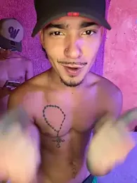 Cuteathleticboys — 在 stripchat 直播的网络摄像头模特