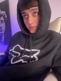 lian_fooxx — 在 stripchat 直播的网络摄像头模特