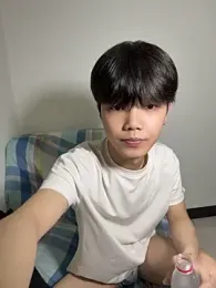 NN-love — 在 stripchat 直播的网络摄像头模特