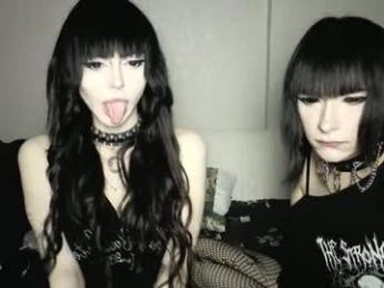 arina_rose — 在 chaturbate 直播的网络摄像头模特