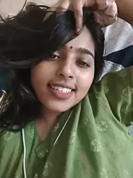 Cute-Simmi69 — 在 stripchat 直播的网络摄像头模特