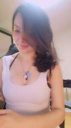 Roxannepiggy — 在 cam4 直播的网络摄像头模特