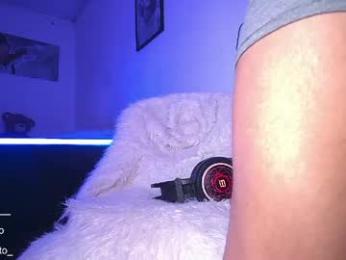 juan_angel69 — 在 chaturbate 直播的网络摄像头模特