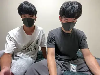 kntoo — 在 stripchat 直播的网络摄像头模特