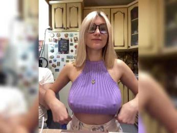 _Magic_ — 在 bongacams 直播的网络摄像头模特