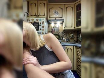 _Magic_ — 在 bongacams 直播的网络摄像头模特