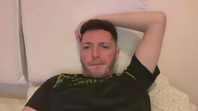 hernanbenz — Cam4 stream photo (Apr 2026)