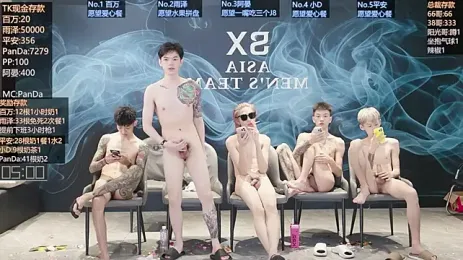 SX-008 — 在 stripchat 直播的网络摄像头模特