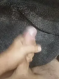 kauliaris28 — Stripchat stream photo (May 2026)