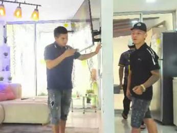 boysdeluxemilitary — 在 chaturbate 直播的网络摄像头模特