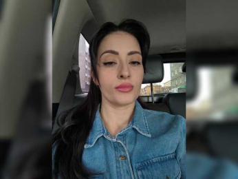 Chris_Diamond — 在 bongacams 直播的网络摄像头模特