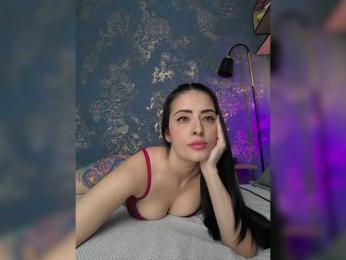 Chris_Diamond — 在 bongacams 直播的网络摄像头模特
