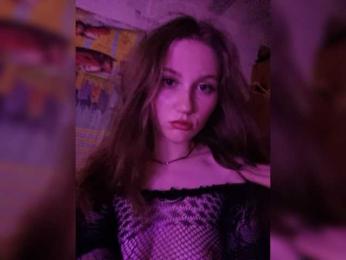 BellNeokom — 在 bongacams 直播的网络摄像头模特