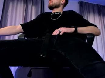 paris_lock — Chaturbate stream photo (Apr 2026)